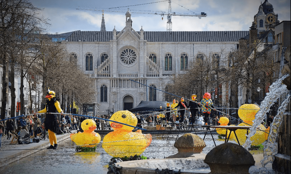 Structure 3D canards en fibre minérale espaces publics