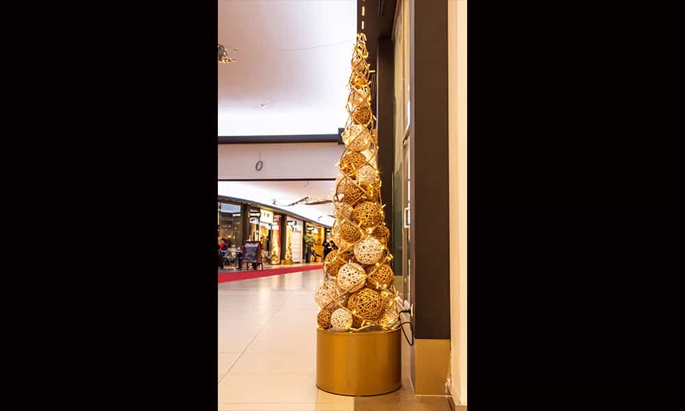 Structure 3D cone sapin illumination pour galeries commercantes