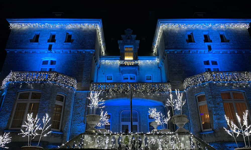 Illuminations facades projecteurs et guirlandes Ciney St Roch