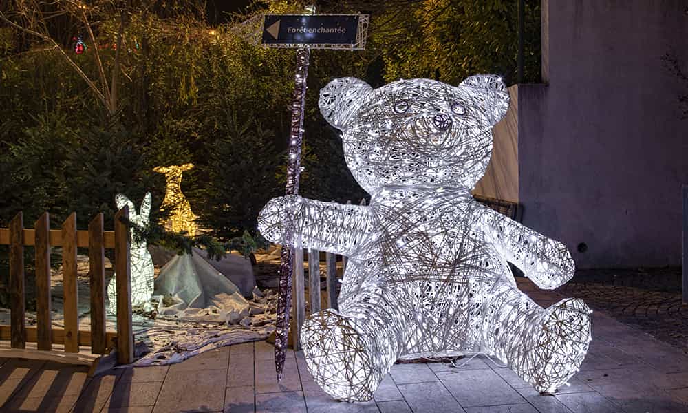 Décoration de Noel ours villes communes illuminations