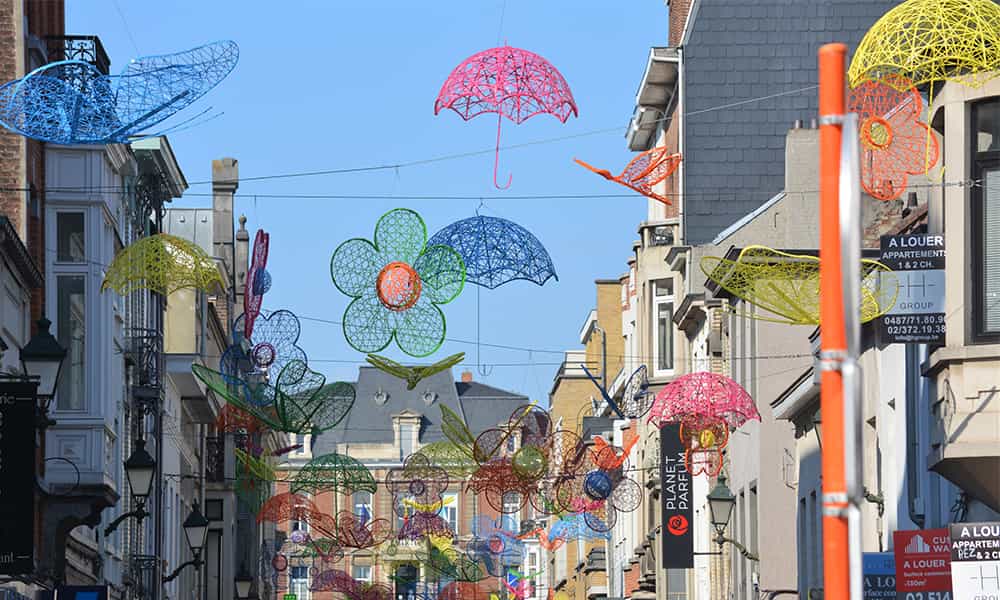 Décoration à suspendre dans les rues