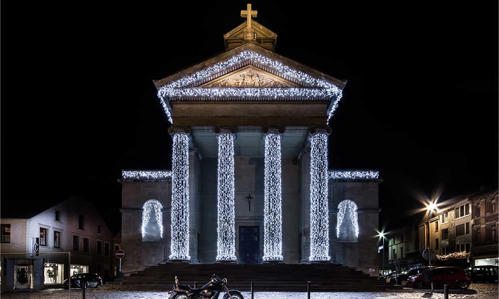 Illuminations facade batiment guirlandes