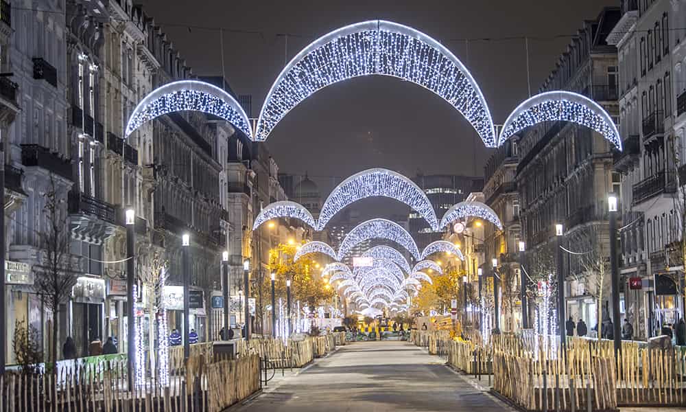 Traverses de rue illumination Bruxelles